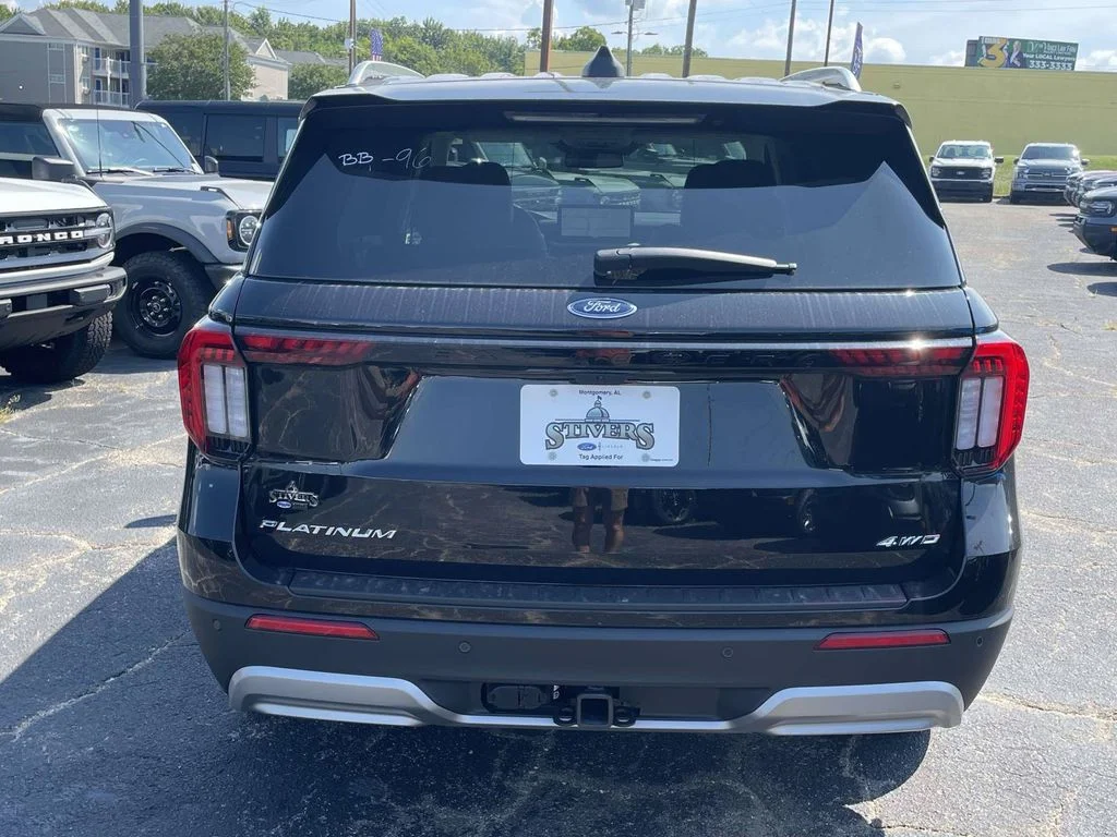 New 2026 Agate Black Metallic Ford Platinum image 4