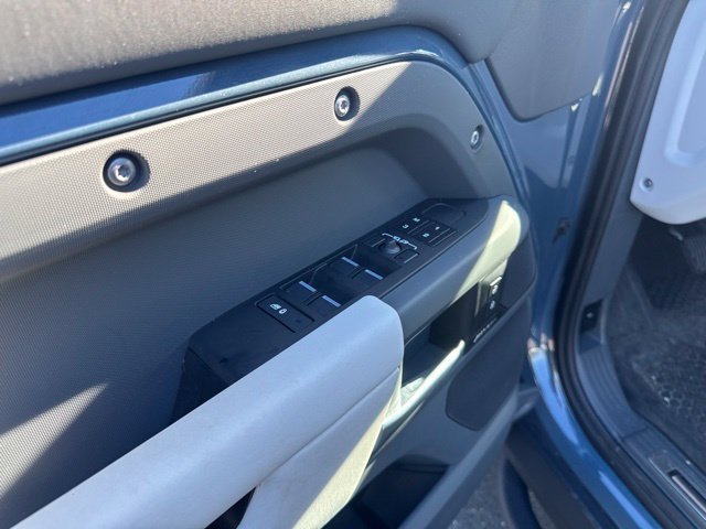 Certified Used 2025 Blue Land Rover S image 19