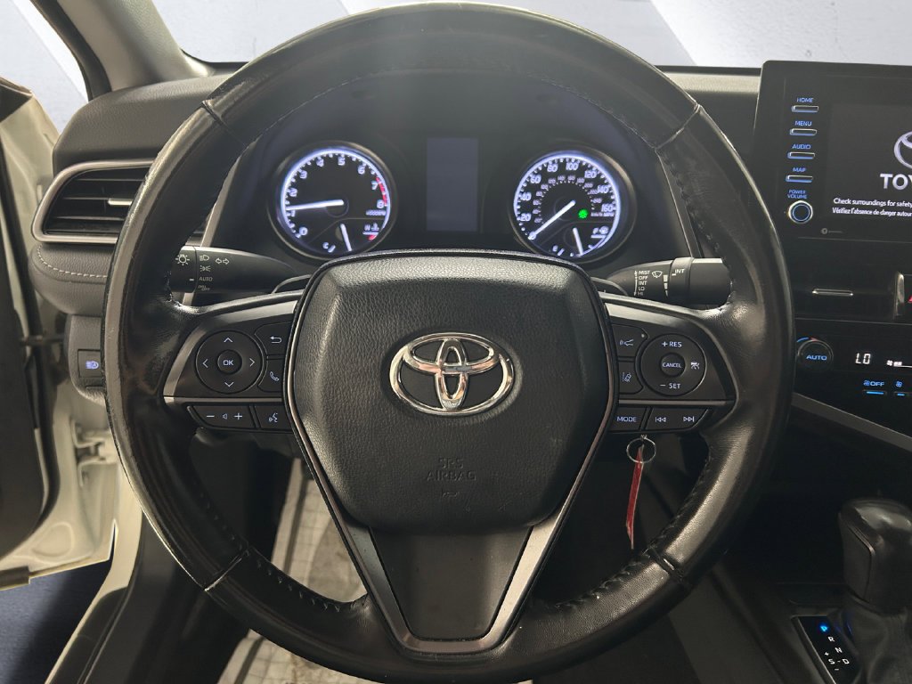 Used 2023 White Toyota SE image 9