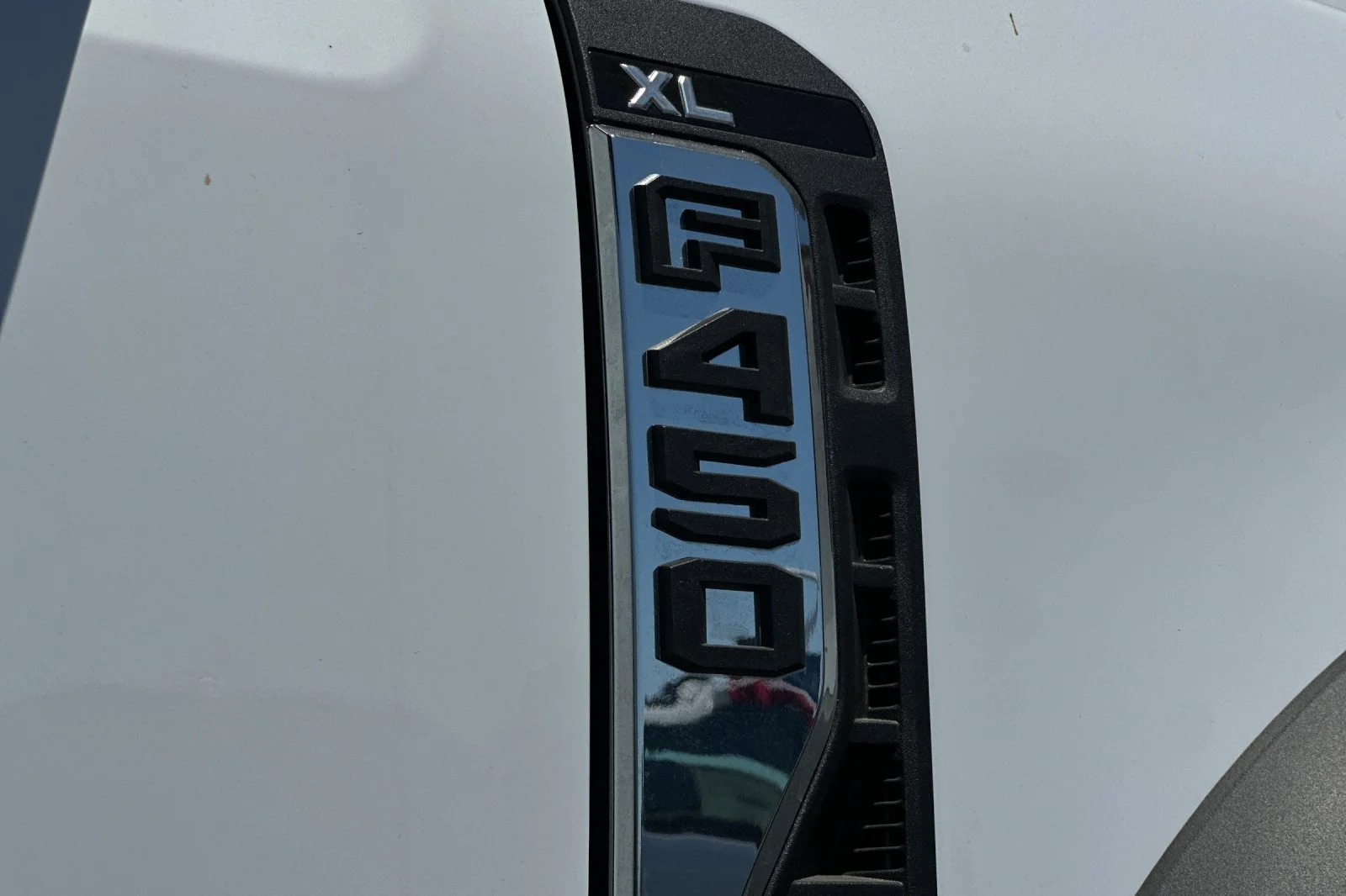 2025 Ford F-450 Super Duty Chassis Cab XL - Photo 22
