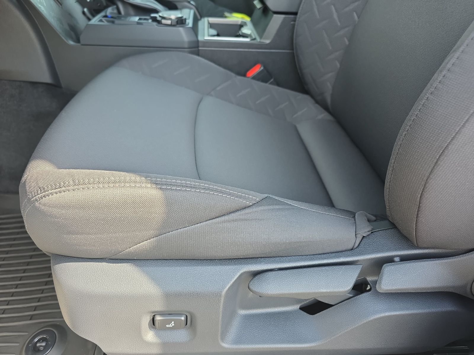 Used 2025 Silver Toyota SR5 image 27