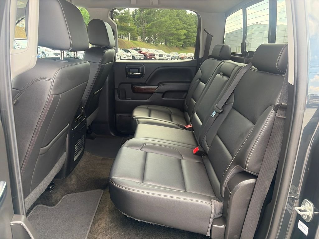 Used 2018 Gray GMC SLT image 25