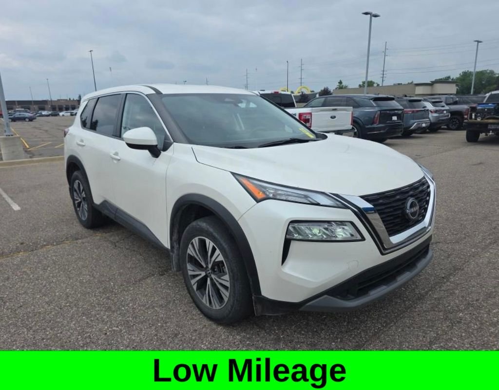 Used 2023 Pearl White Tricoat Nissan SV image 1