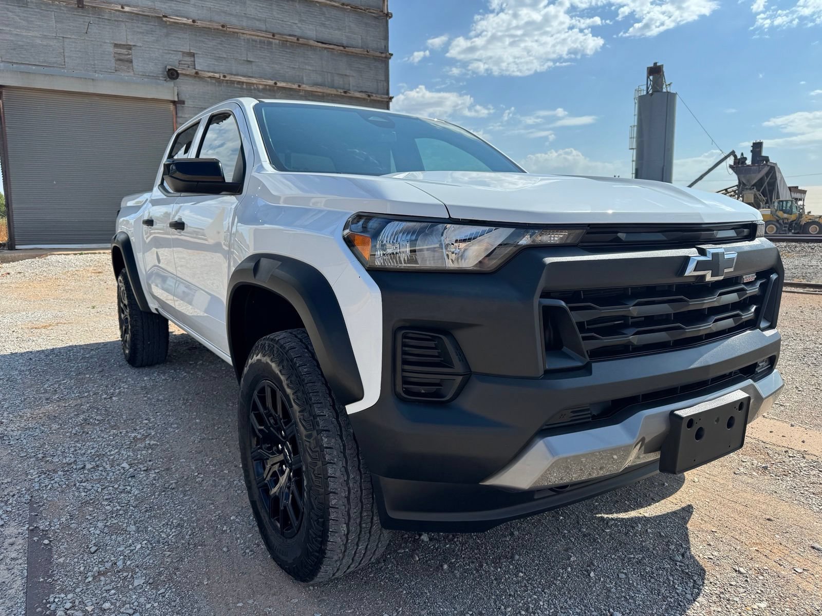 Used 2024 Summit White Chevrolet Trail Boss image 2