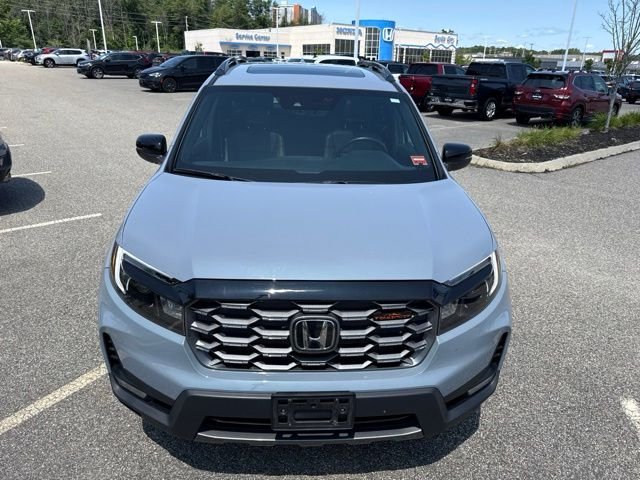 Certified Used 2024 Sonic Gray Pearl Honda TrailSport image 4