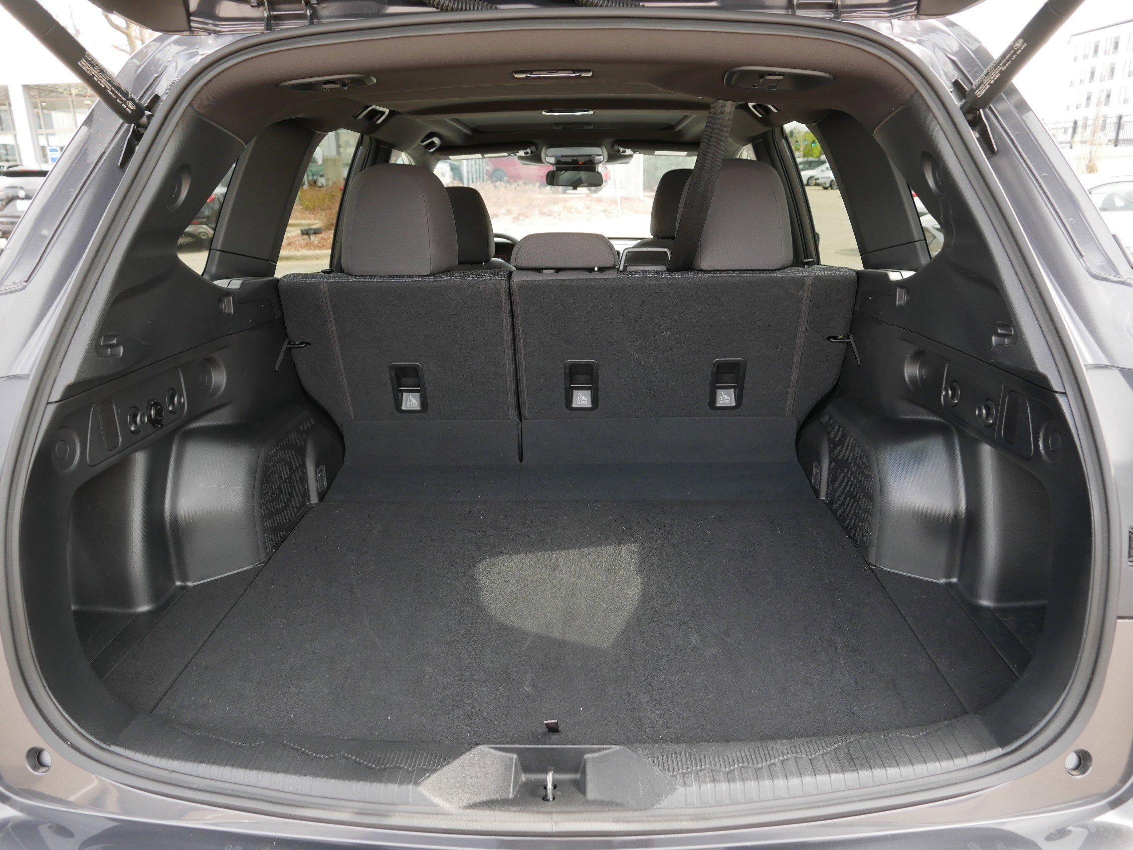 Certified Used 2025 Magnetite Gray Metallic Subaru Premium image 18