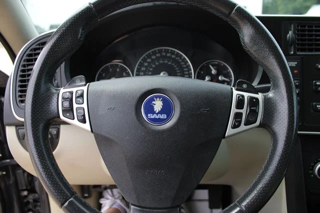 Used 2011 Black Saab Turbo4 image 8