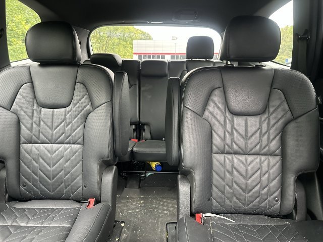 Used 2024 Gray Kia EX X-Line image 28