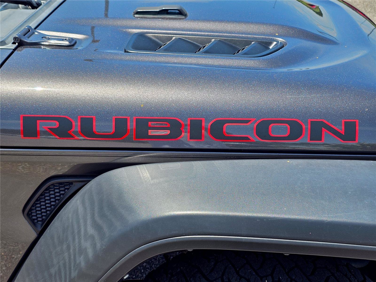 Used 2021 Granite Crystal Metallic Clearcoat Jeep Unlimited Rubicon image 8