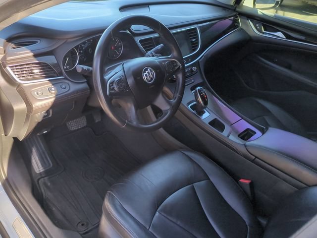 Used 2017 WHITE FROST TRICOAT Buick Essence image 11