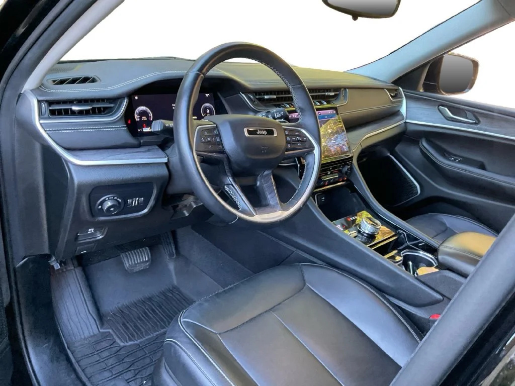 Used 2022 Black Jeep Limited image 18