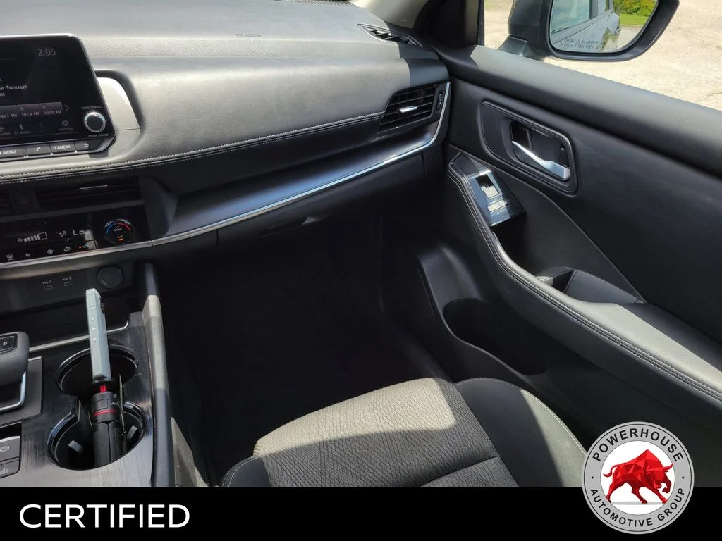 Used 2024 Gray Nissan SV image 21