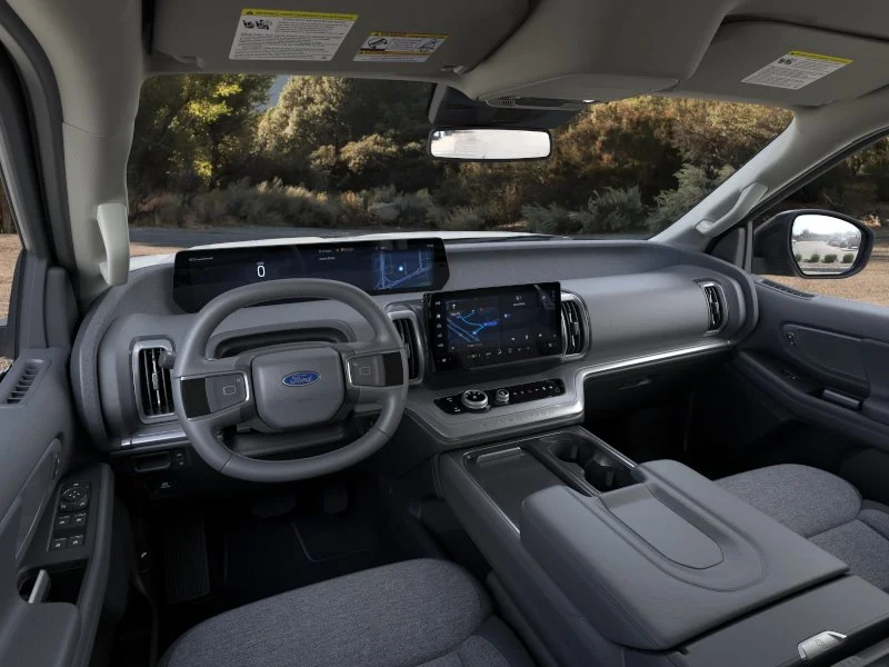 New 2026 Oxford White Ford Active image 33