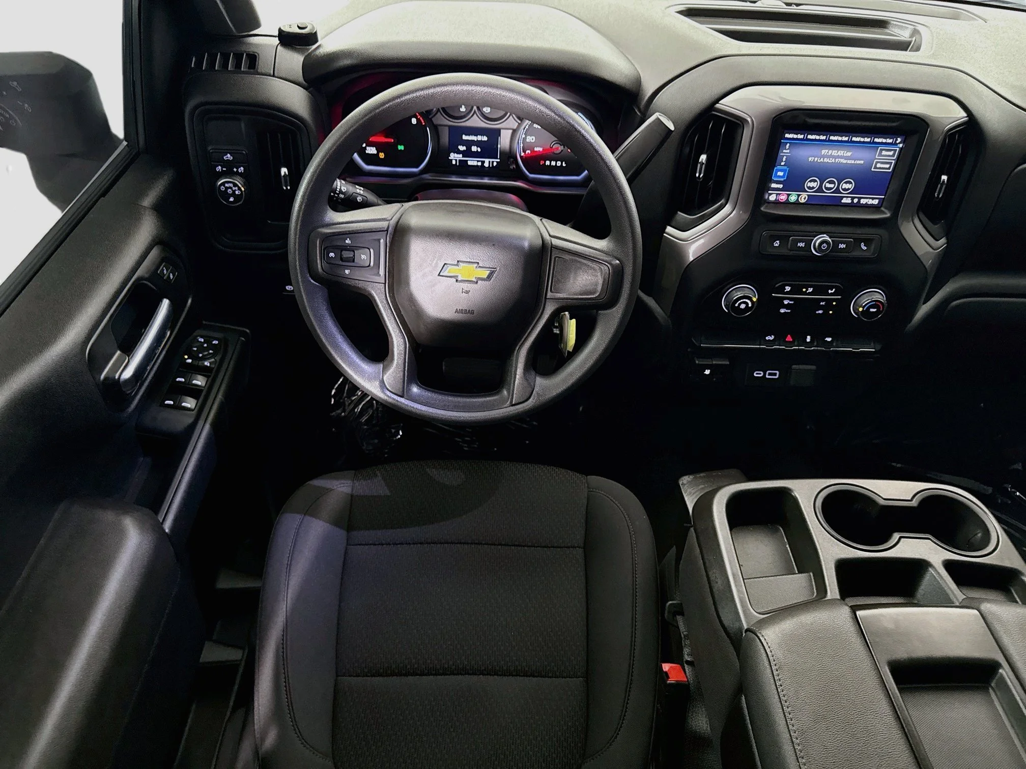 Used 2022 SUMMIT WHITE Chevrolet Custom image 23