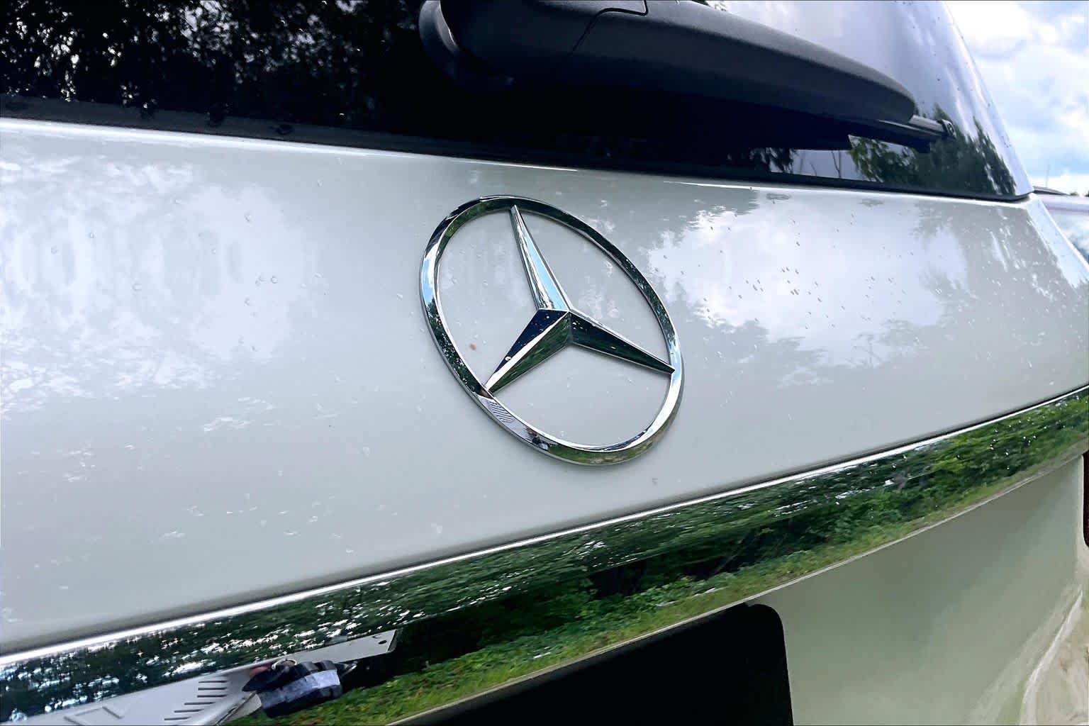 Used 2021 designo Diamond White Metallic Mercedes-Benz GLS 580 image 30