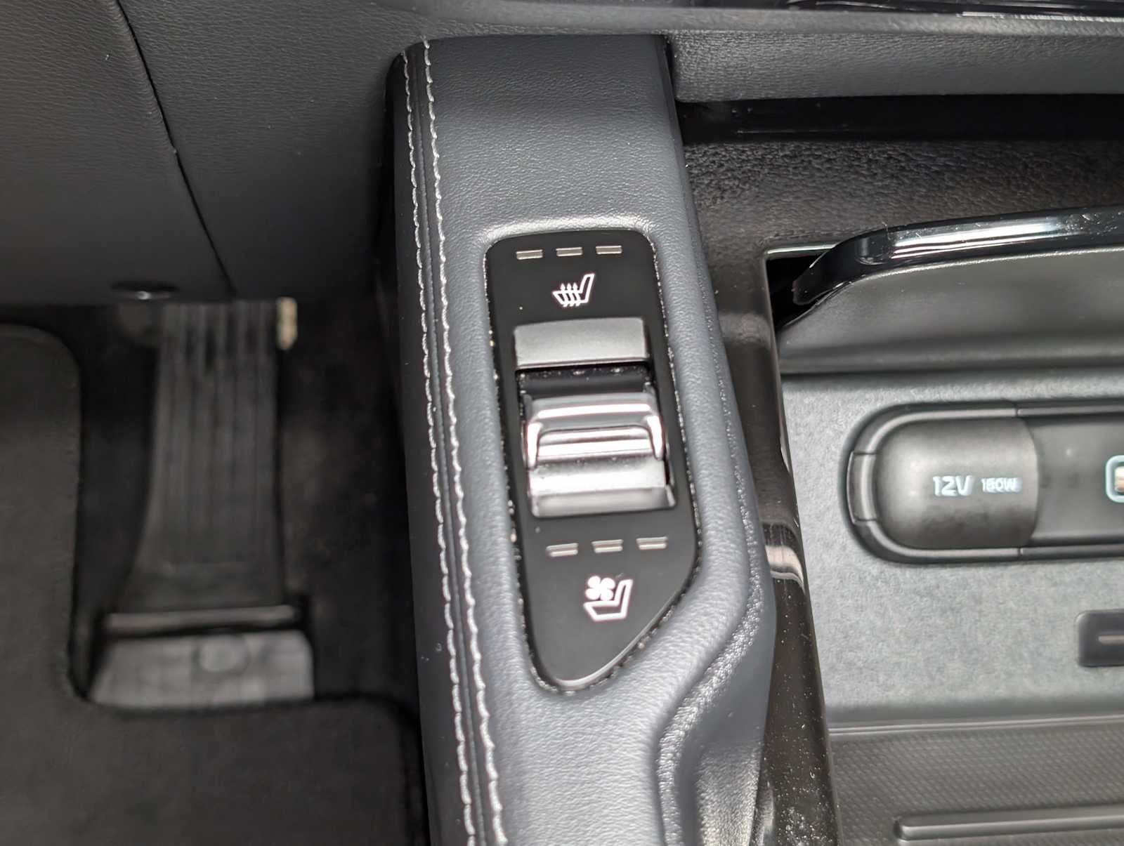 Used 2021 MOSS Kia EX image 32