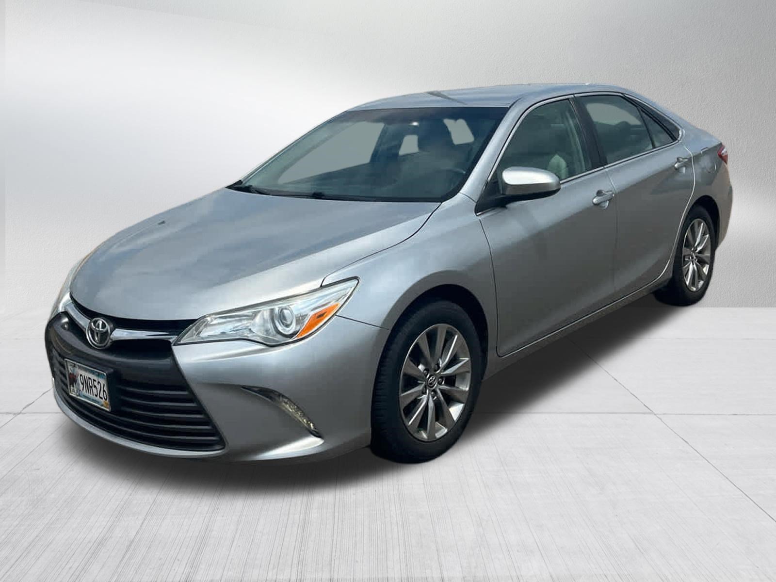 Used 2015 Celestial Silver Metallic Toyota XLE image 3