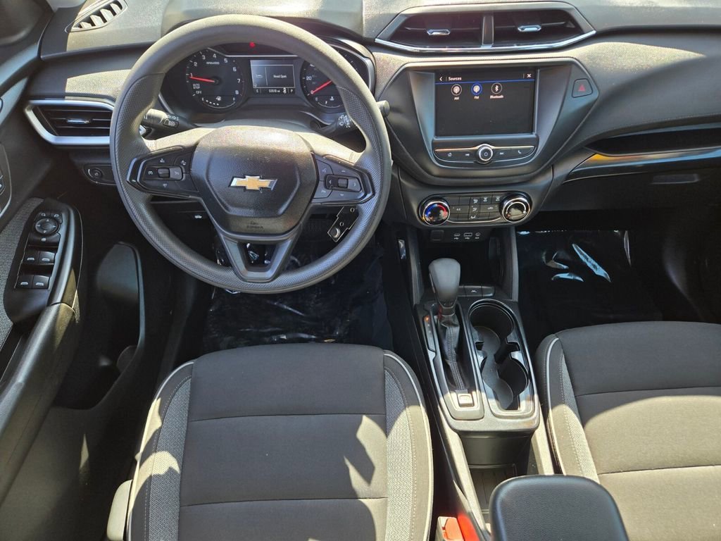 2021 Chevrolet Trailblazer LS - Photo 12