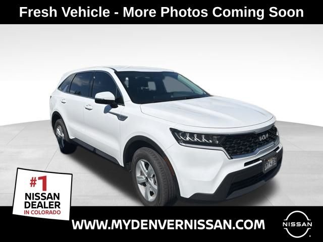 Used 2023 White Kia LX image 1