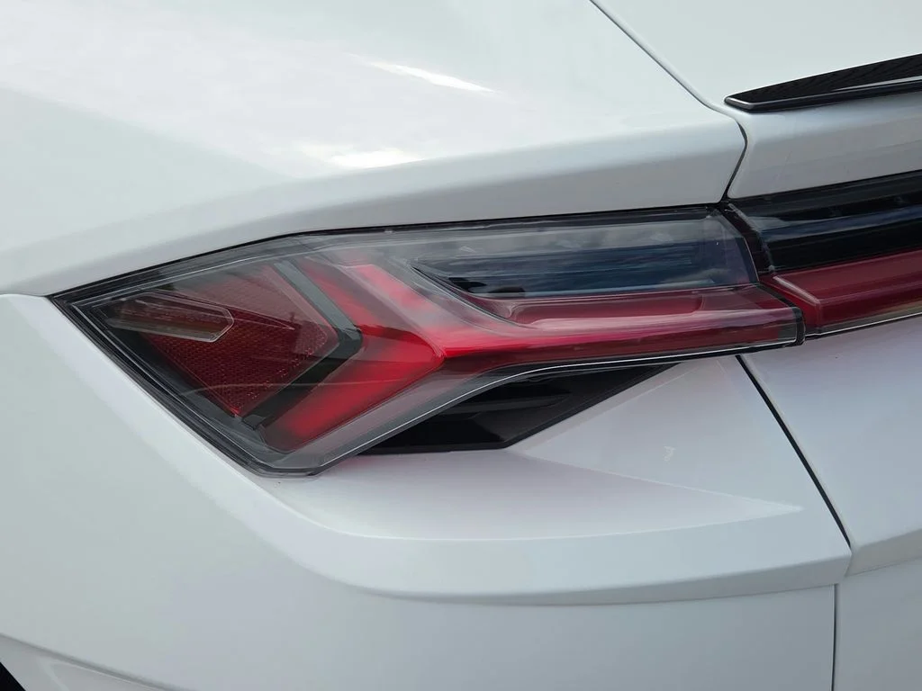 Used 2024 White Lamborghini S image 26