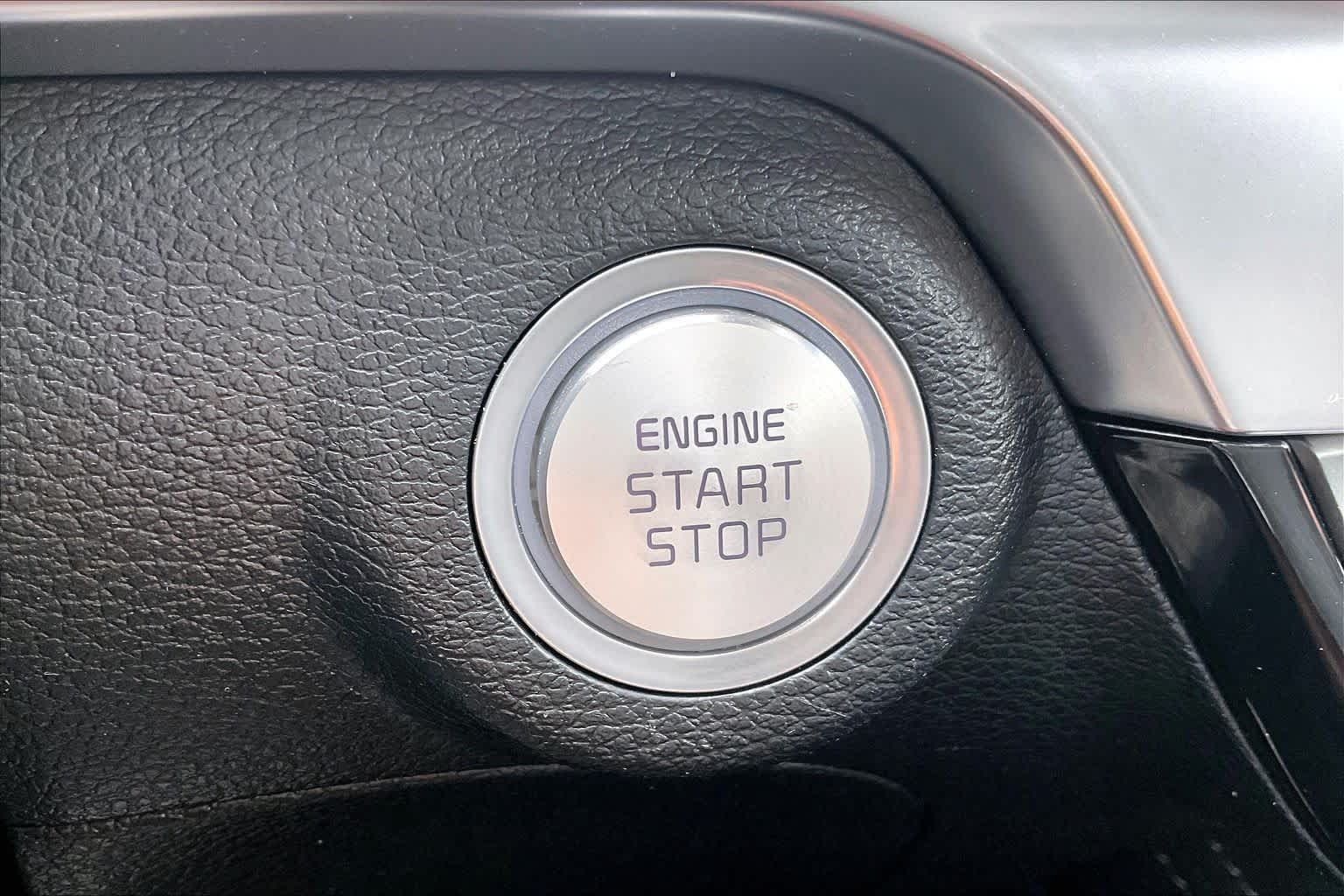 Used 2024 Dark Moss Kia SX image 33