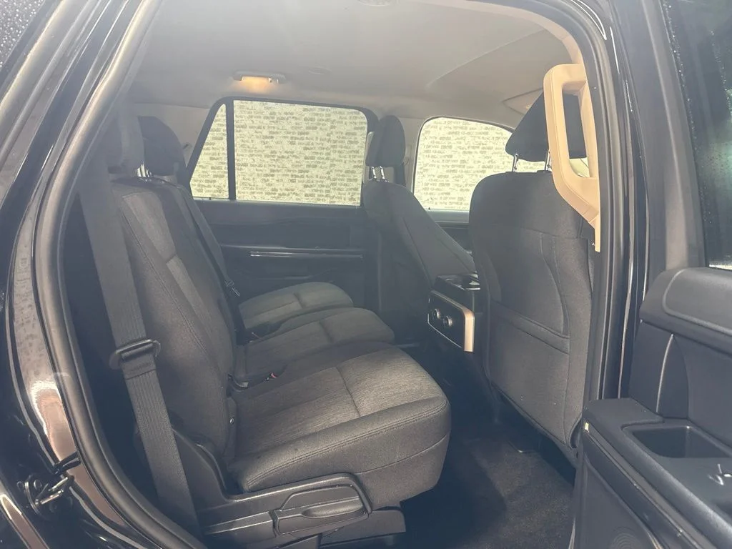 Used 2022 Agate Black Metallic Ford XLT image 12
