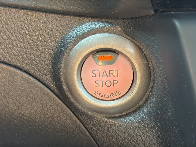 Used 2019 Gray Nissan SV image 13