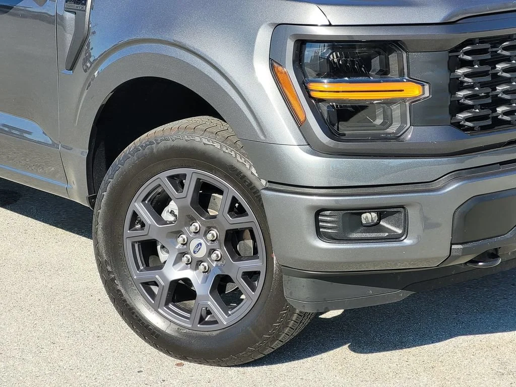 Used 2026  Ford STX image 3