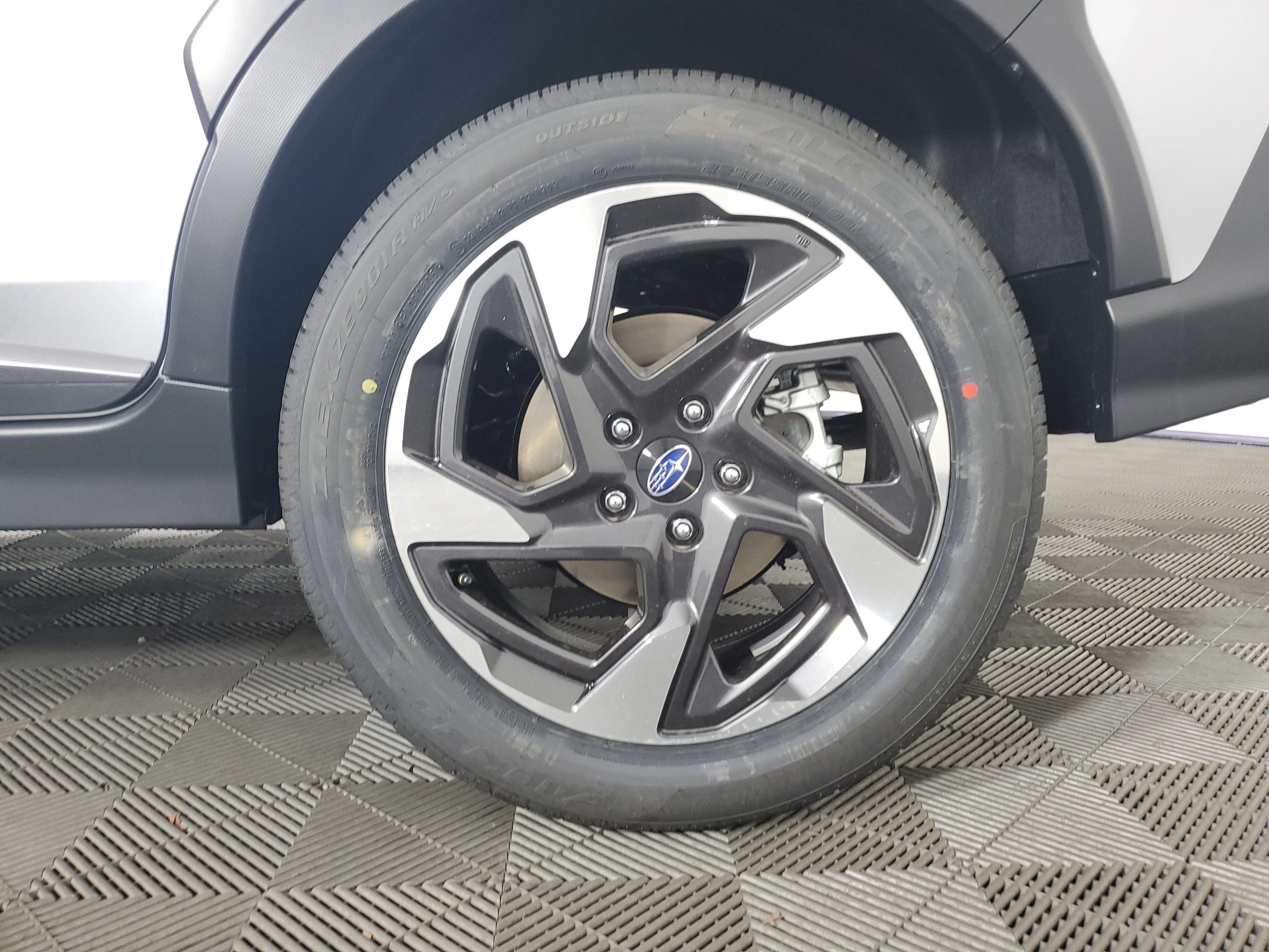 New 2026 ICE SILVER METALLIC Subaru Limited image 30