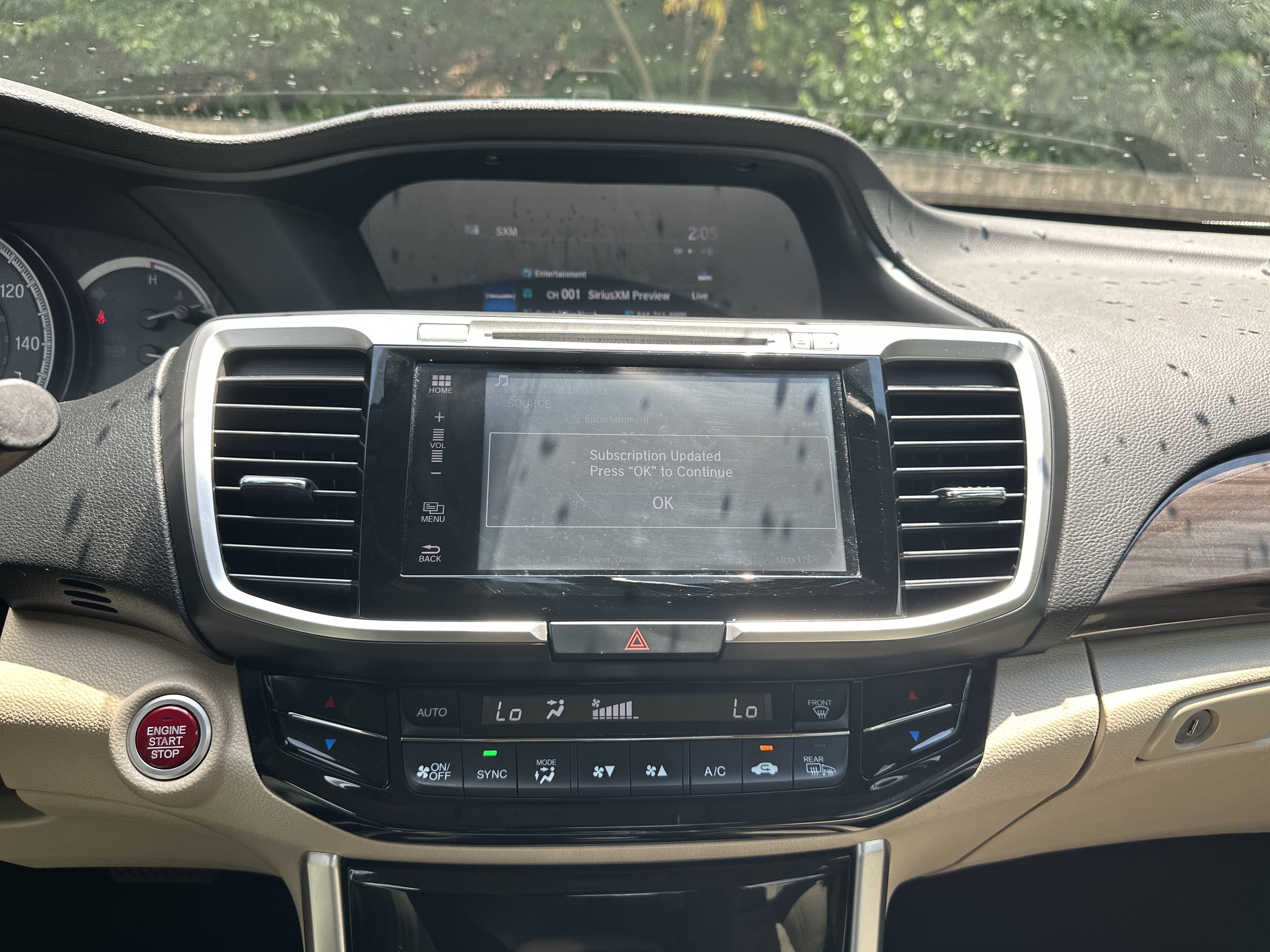 Used 2016 White Orchid Pearl Honda EX image 29