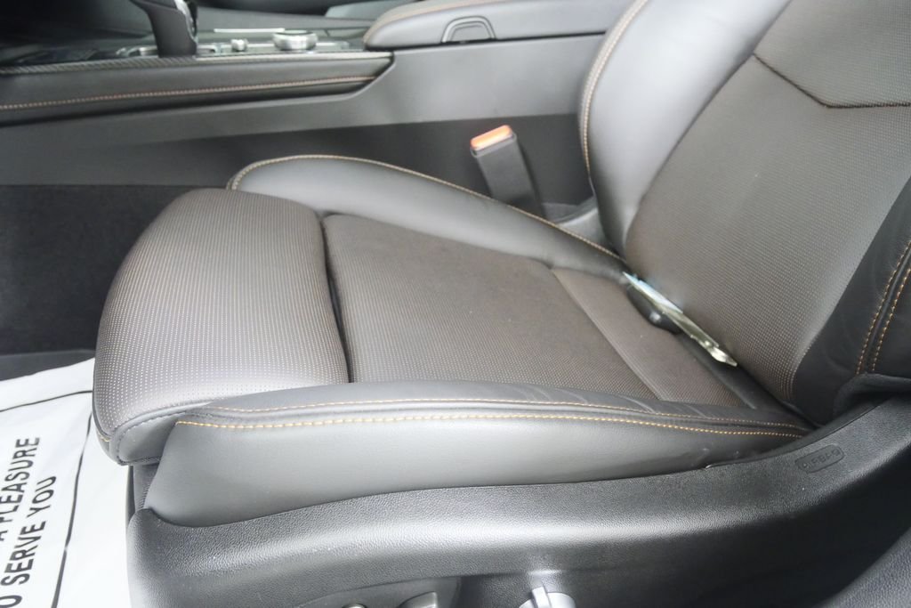 Used 2024 Summit White Cadillac V-Series image 11