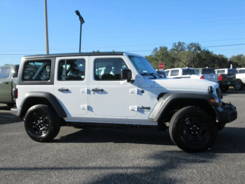 New 2026 Bright White Clear-Coat Exterior Paint Jeep Sport image 2