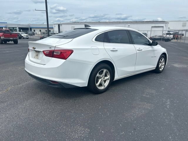 Used 2016 SUMMIT WHITE Chevrolet LS image 4