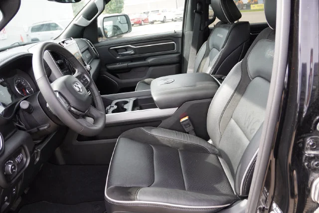 Certified Used 2026 Black Ram Laramie image 5