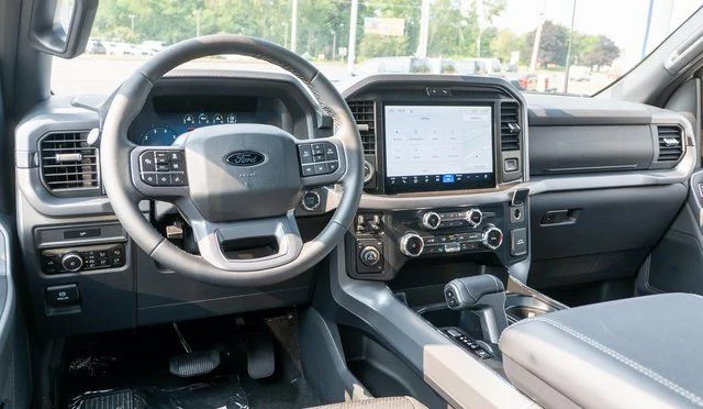 New 2026 Avalanche Ford XLT image 9