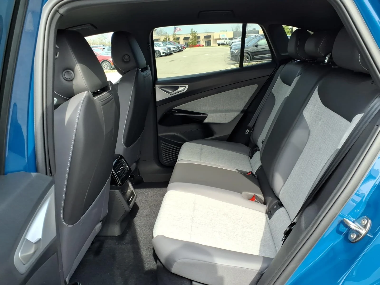 New 2026 Mountain  Lake Blue Metallic Volkswagen PRO AWD image 20