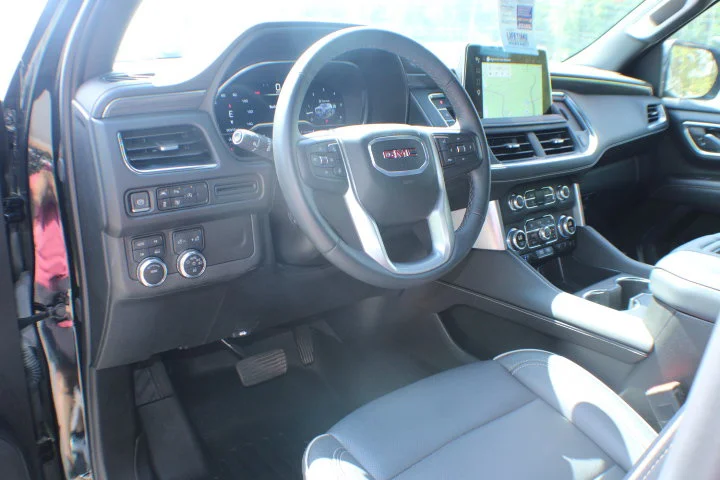 Certified Used 2024 Onyx Black GMC SLT image 8
