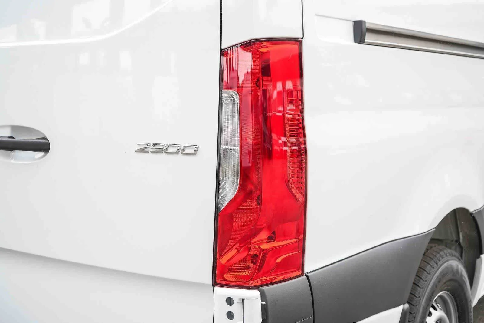 New 2026 Arctic White Mercedes-Benz Cargo 144WB High Roof RWD 2.0L I4 Diesel Turbo SO image 13