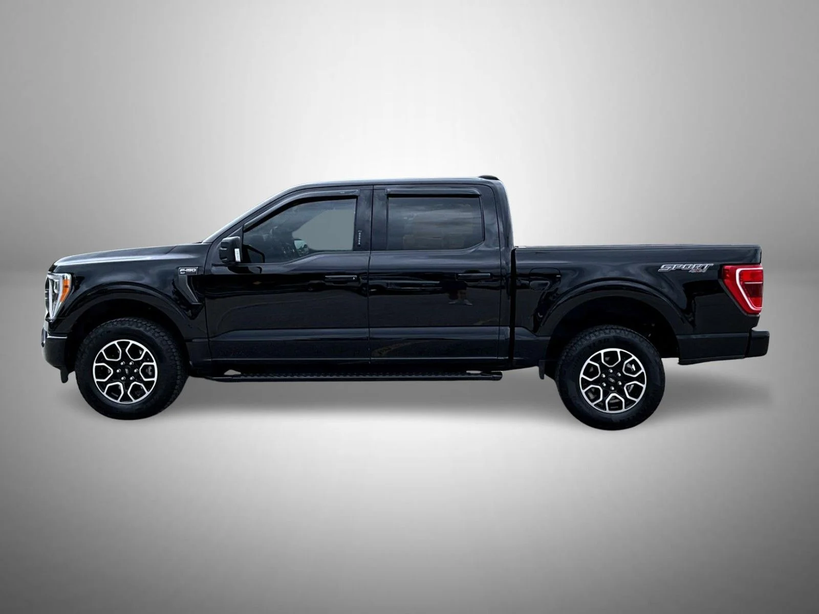 Used 2023 Black Ford XLT image 8