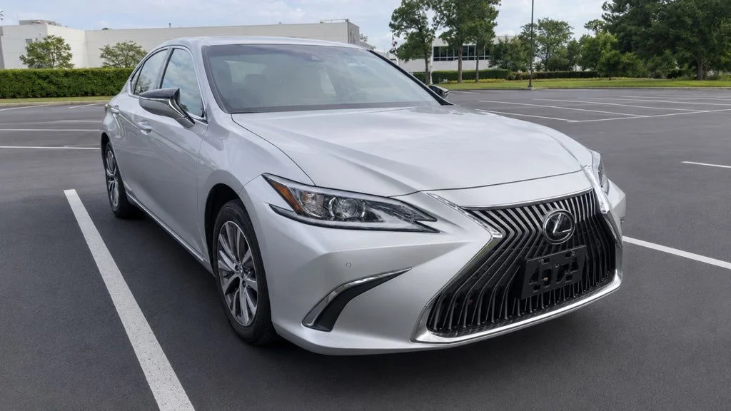 Used 2021 Silver Lexus 350 image 1