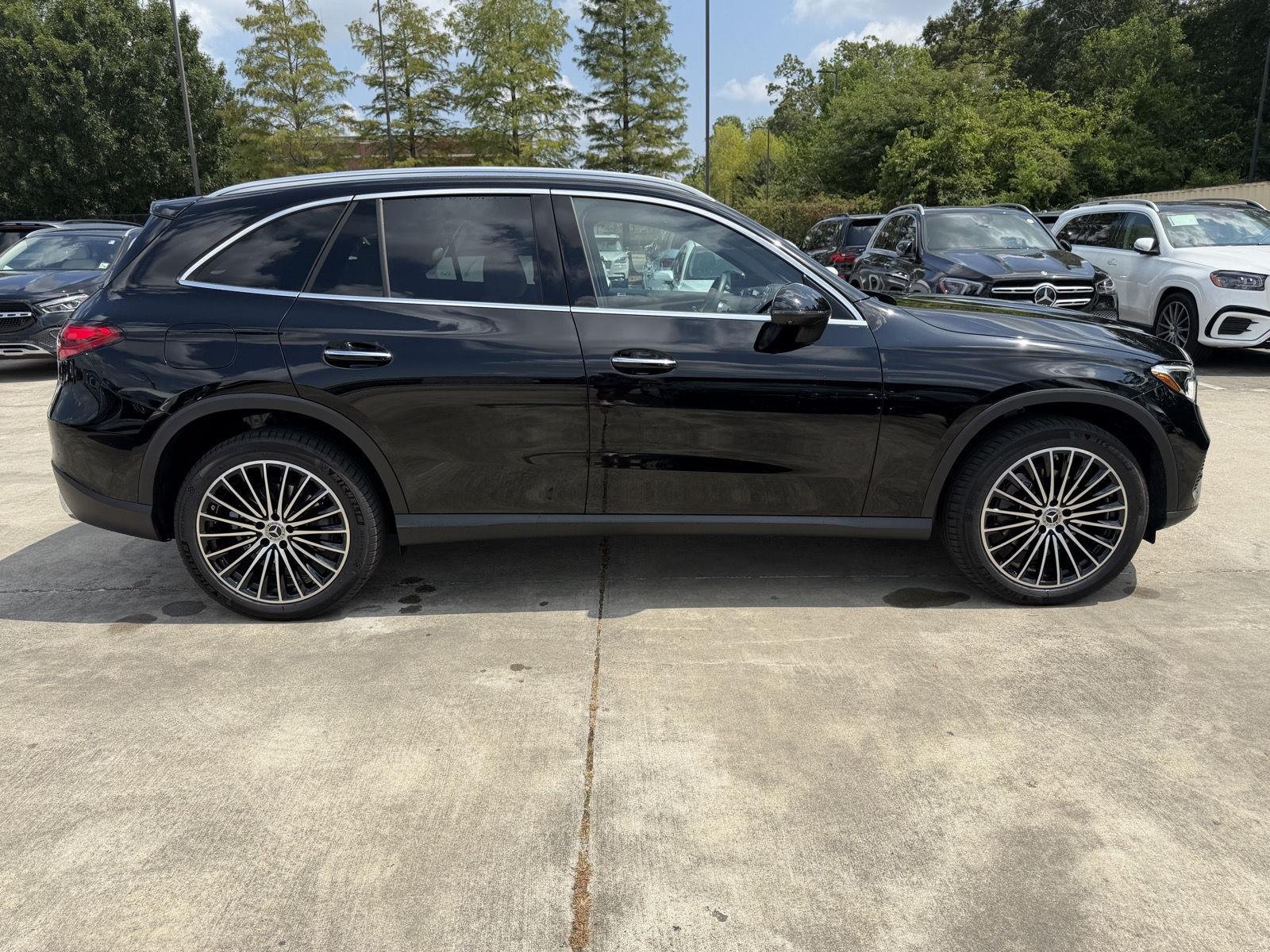 Certified Used 2026 Black Mercedes-Benz GLC 300 image 27