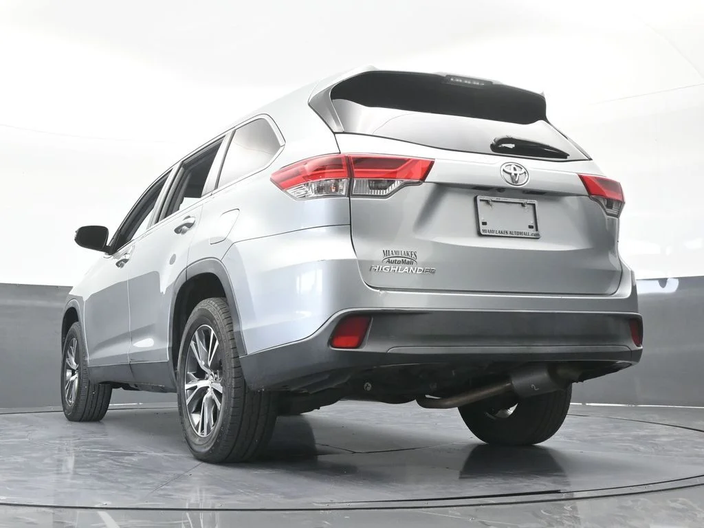 Used 2019 Celestial Silver Metallic Toyota LE image 55