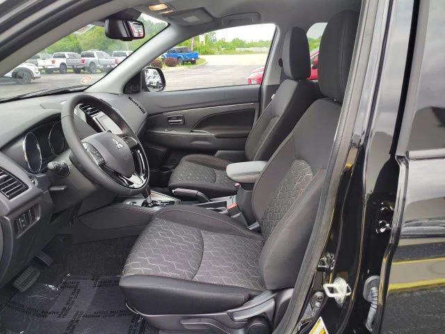 New 2026 Black Mitsubishi 2.0 LE image 12