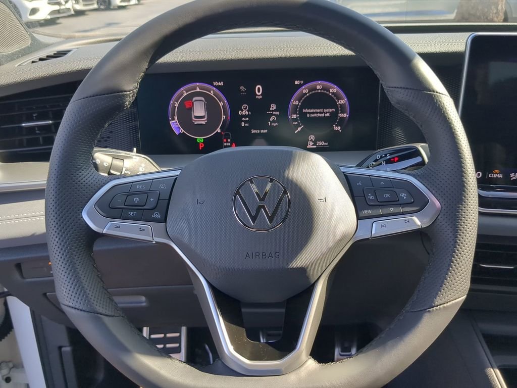 New 2026 White/off-white Volkswagen 2.0T SE R-Line Black image 30