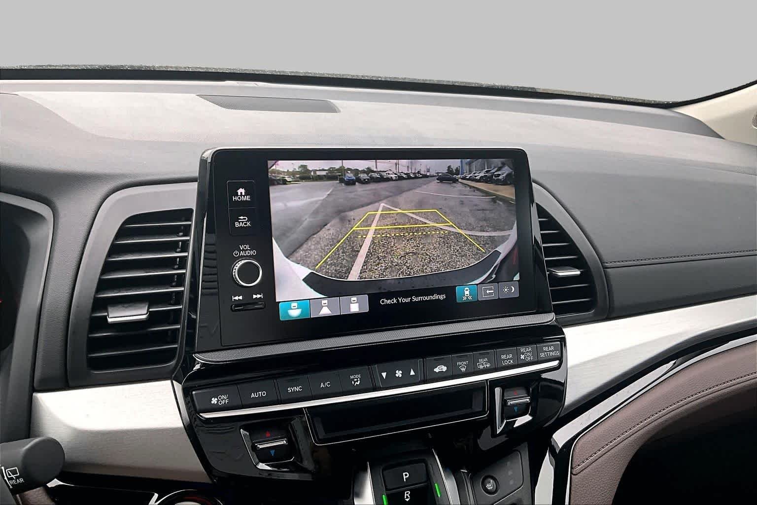 2026 Honda Odyssey Touring - Photo 29