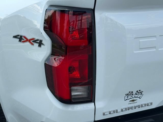 2026 Chevrolet Colorado LT - Photo 19