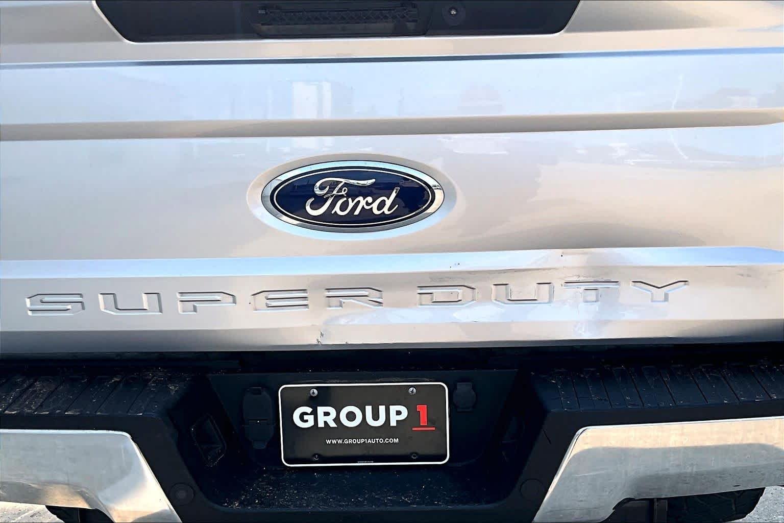 Used 2019 Ingot Silver Metallic Ford LARIAT image 8