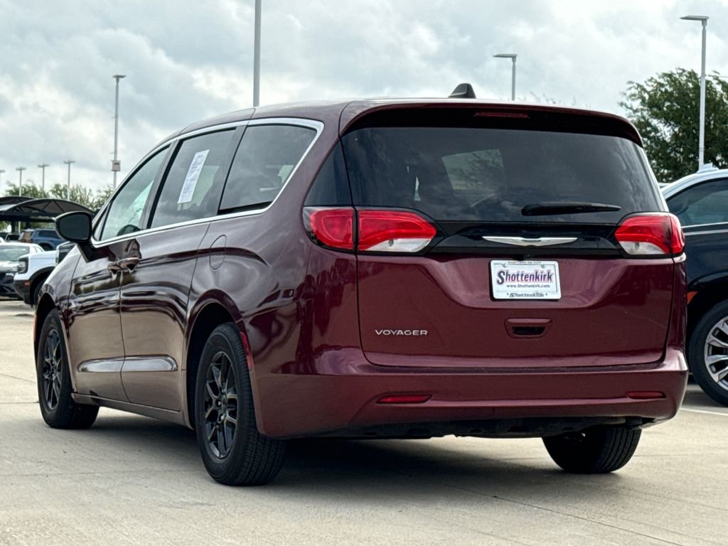 Used 2023 Red Chrysler LX image 6
