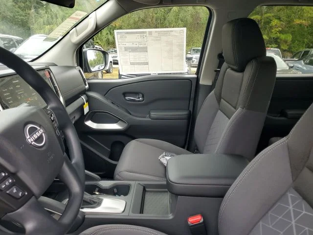 2026 Nissan Frontier SV - Photo 8