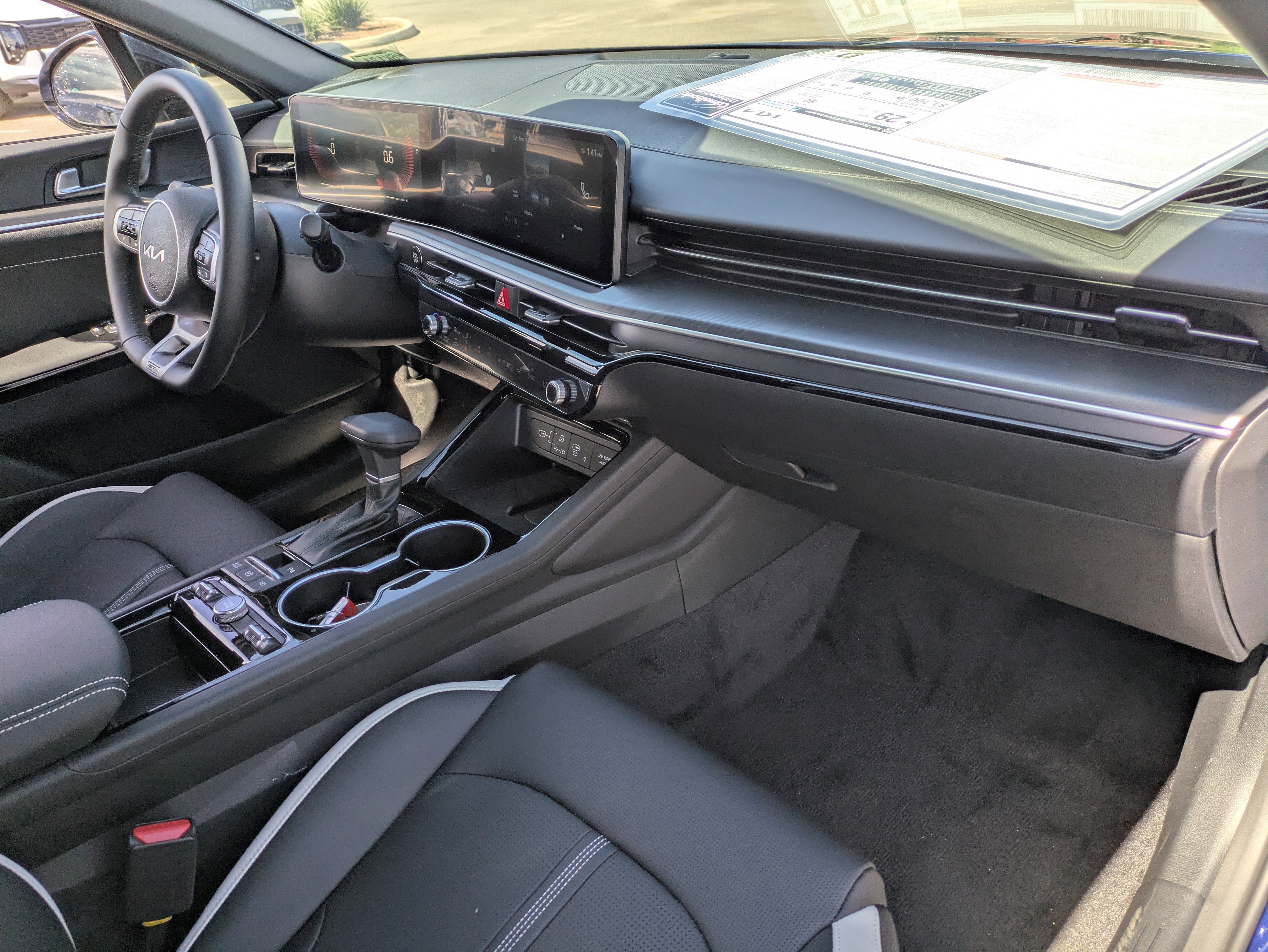 2026 Kia K5 GT-Line - Photo 12